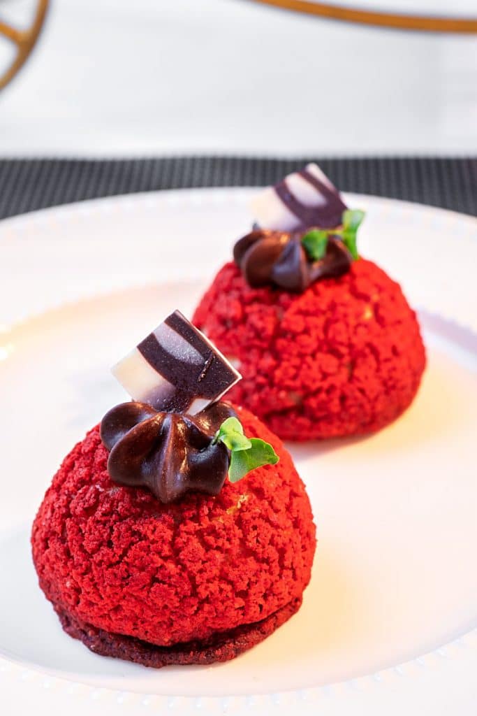 Choux Au Craquelin
