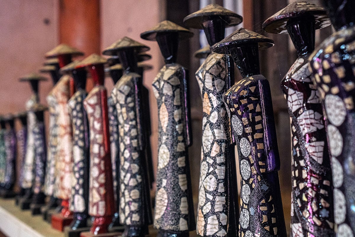 wooden Vietnamese figures