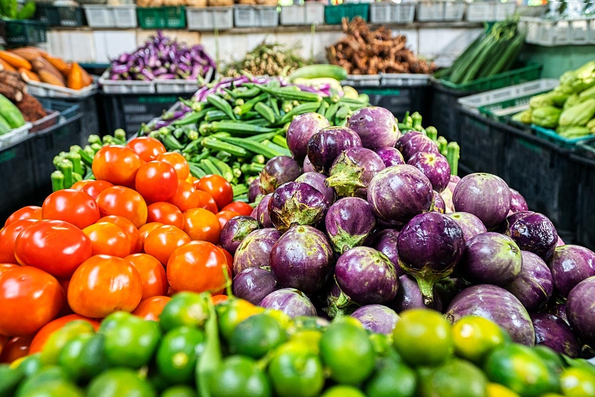 Tomatoes, eggplants and green peppers at Pasar Besar Melaka
